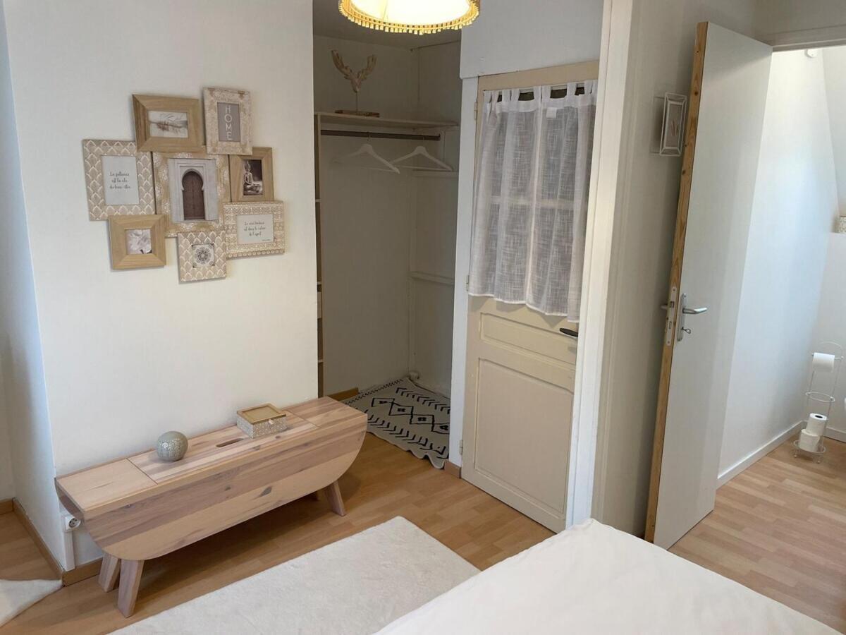 Maison De Ville Avec Parking Gratuit Chablis Kültér fotó